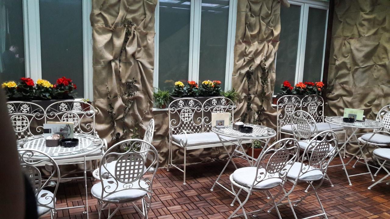 Boutique Hostel Kings N' Queens Загреб Екстериор снимка