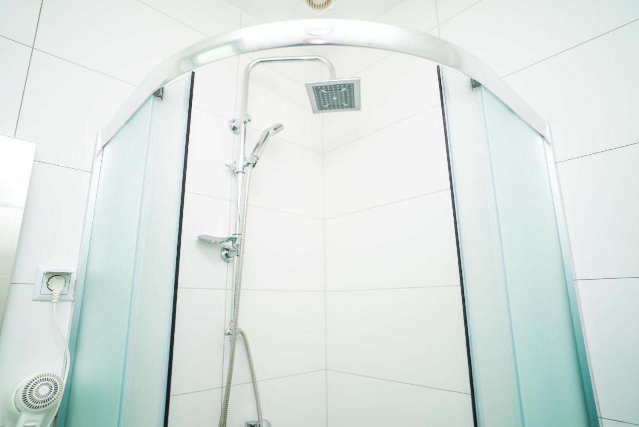 Boutique Hostel Kings N' Queens Загреб Екстериор снимка