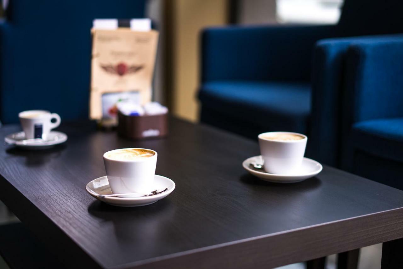 Boutique Hostel Kings N' Queens Загреб Екстериор снимка